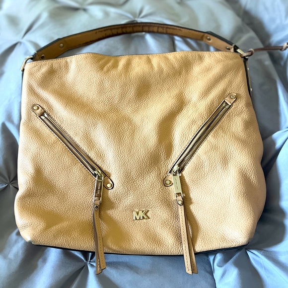 Michael Kors Large Purse - Picture 1 of 4